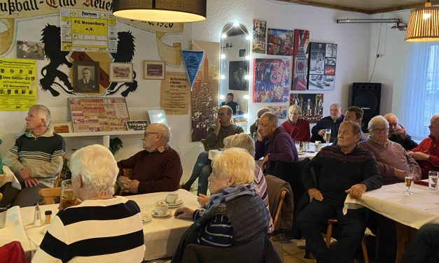 FCN 2022 – Chronik-Treffen im Vereinsheim, was für eine besondere Atmosphäre!